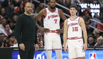 九游娱乐城-乌度卡终于悟了！谢泼德首发&amp;KD减少控运 申京当保姆全队才更高效